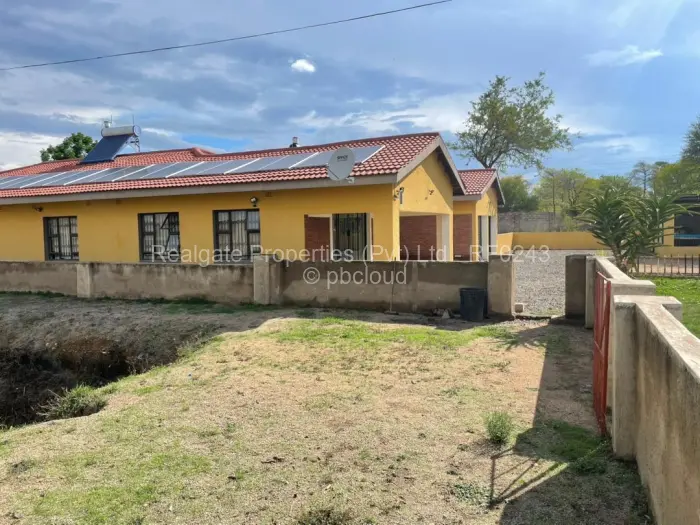 4 Bedroom House for Sale in Richmond, Bulawayo