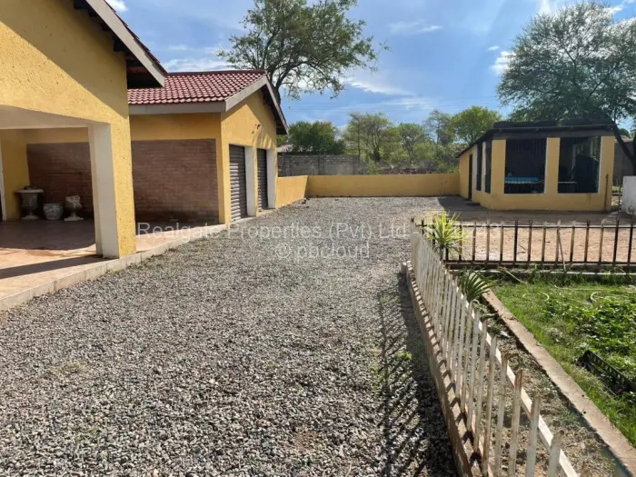 4 Bedroom House for Sale in Richmond, Bulawayo