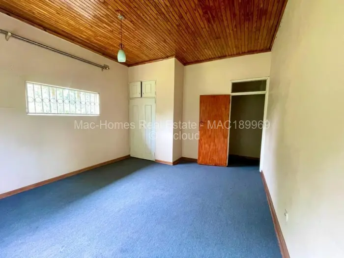 4 Bedroom House to Rent in Greystone Park