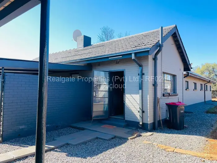 3 Bedroom House for Sale in Killarney, Bulawayo