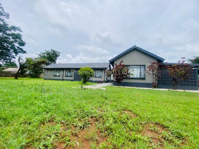 3 Bedroom House for Sale in Killarney, Bulawayo