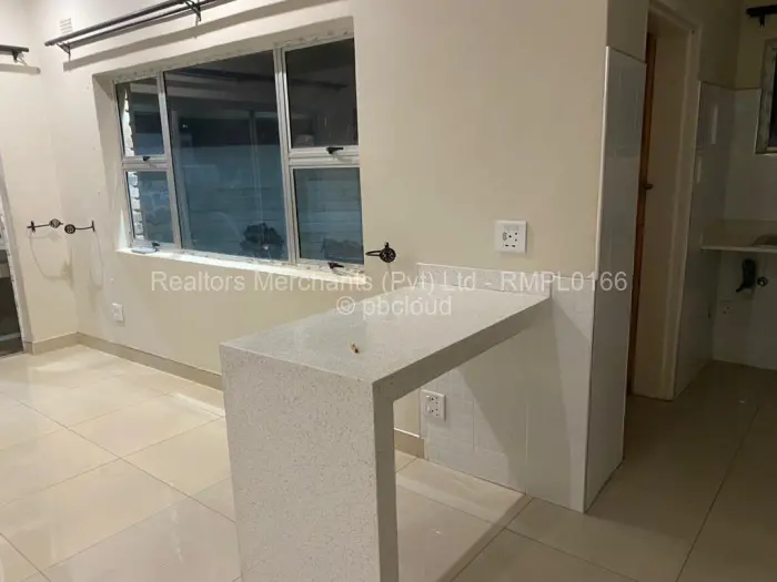 Townhouse/Cluster to Rent in Waterfalls, Harare