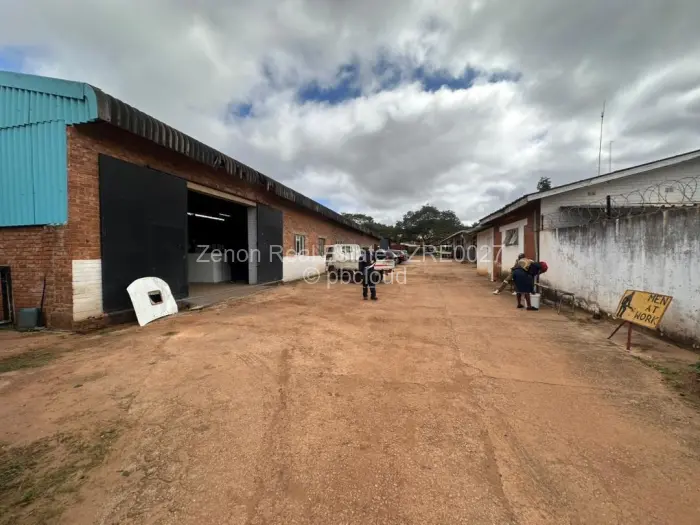 Warehouse/Industrial for Sale in Bluff Hill, Harare