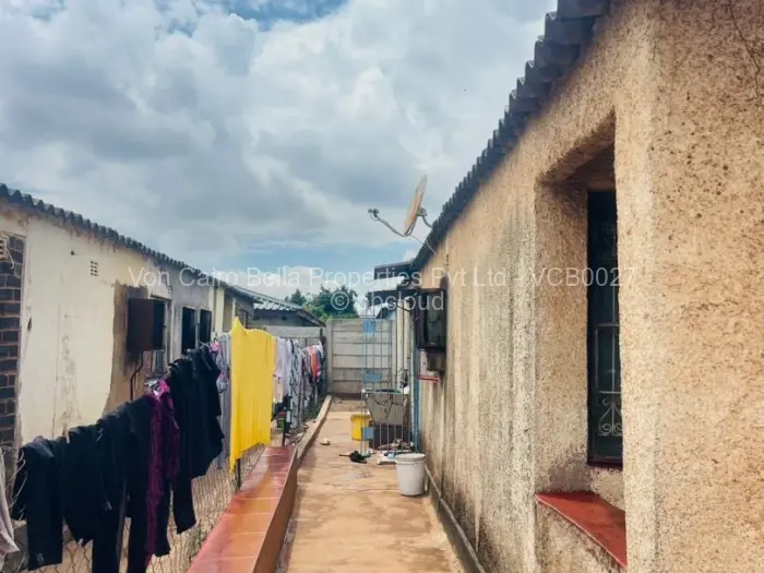 4 Bedroom House for Sale in Kambuzuma, Harare