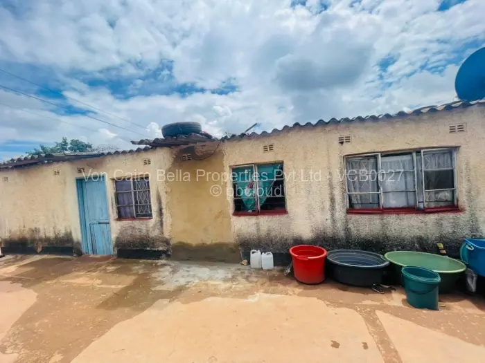 4 Bedroom House for Sale in Kambuzuma, Harare
