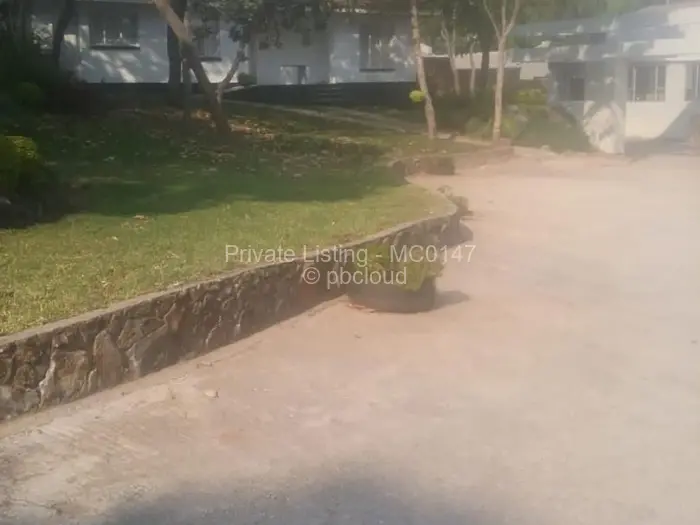 1 Bedroom Cottage/Garden Flat to Rent in Helensvale, Harare