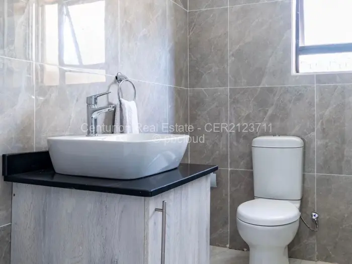 Flat/Apartment to Rent in The Grange, Harare