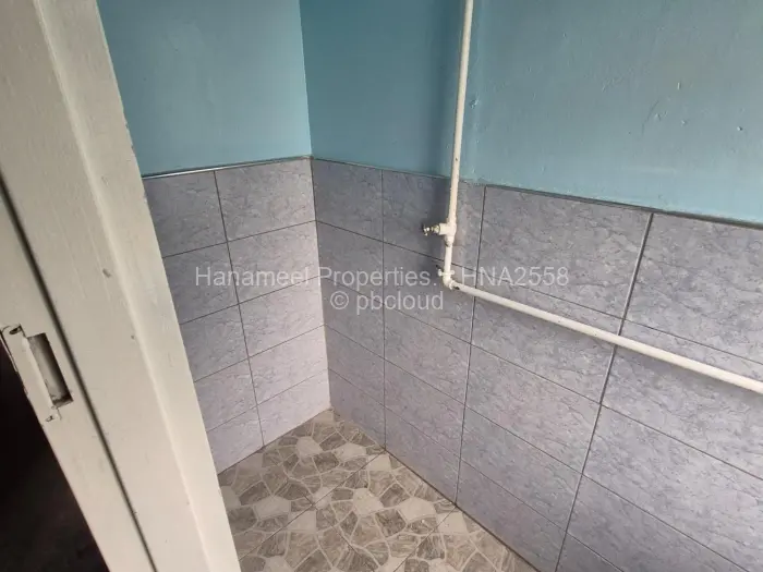 2 Bedroom House to Rent in Highfield, Harare