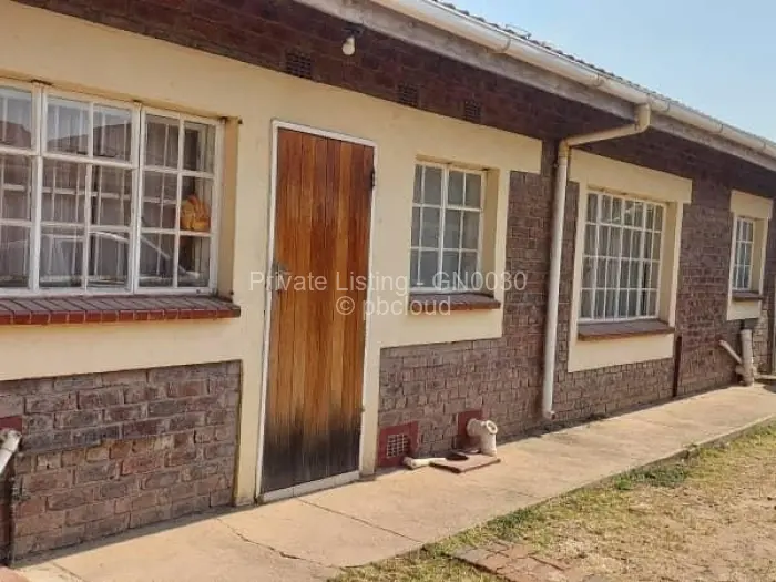 Townhouse/Cluster to Rent in Prospect, Harare