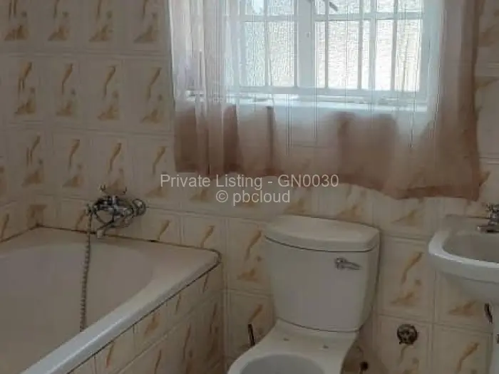 Townhouse/Cluster to Rent in Prospect, Harare