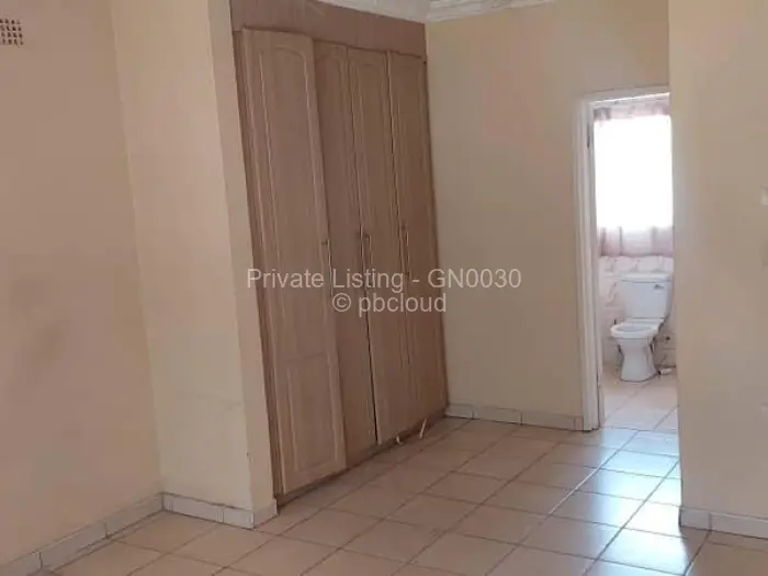 Townhouse/Cluster to Rent in Prospect, Harare