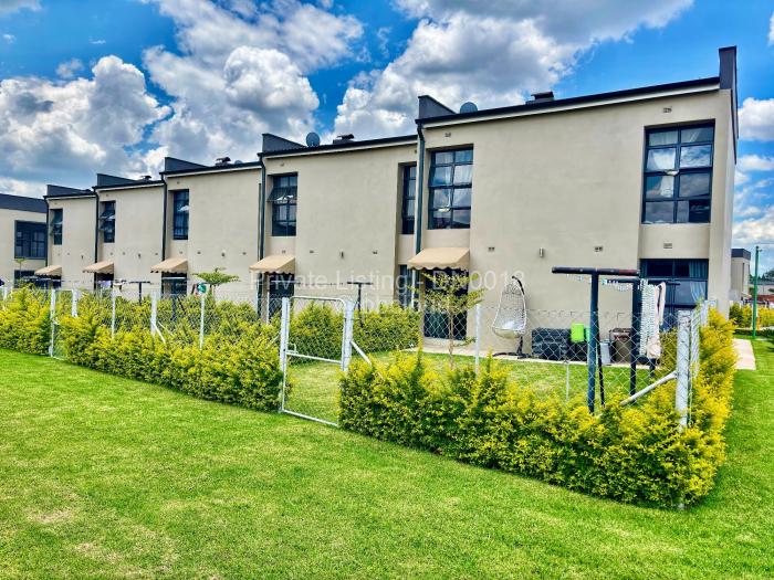 Townhouse/Cluster to Rent in Strathaven, Harare