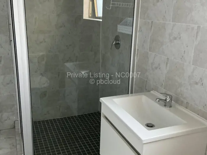 Flat/Apartment to Rent in Newlands, Harare