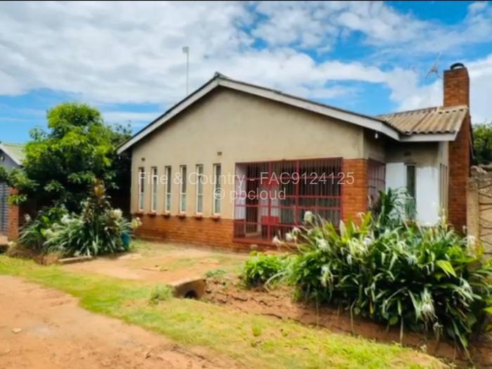 4 Bedroom House for Sale in Kuwadzana, Harare