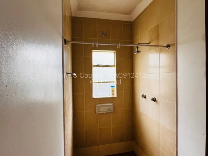 4 Bedroom House for Sale in Kuwadzana, Harare