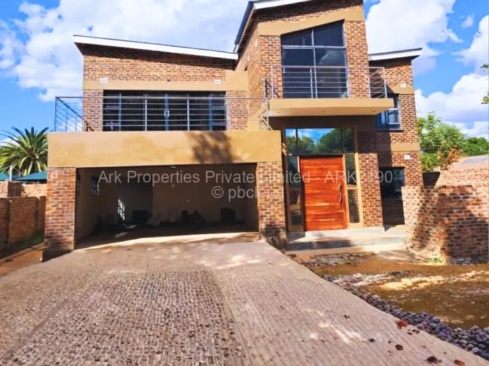 6 Bedroom House to Rent in Newlands