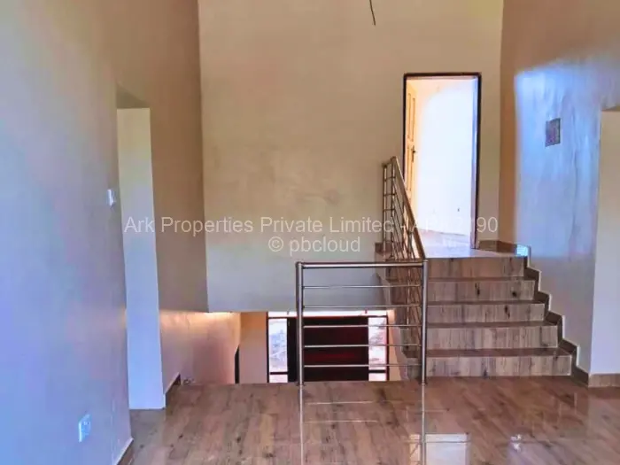 6 Bedroom House to Rent in Newlands