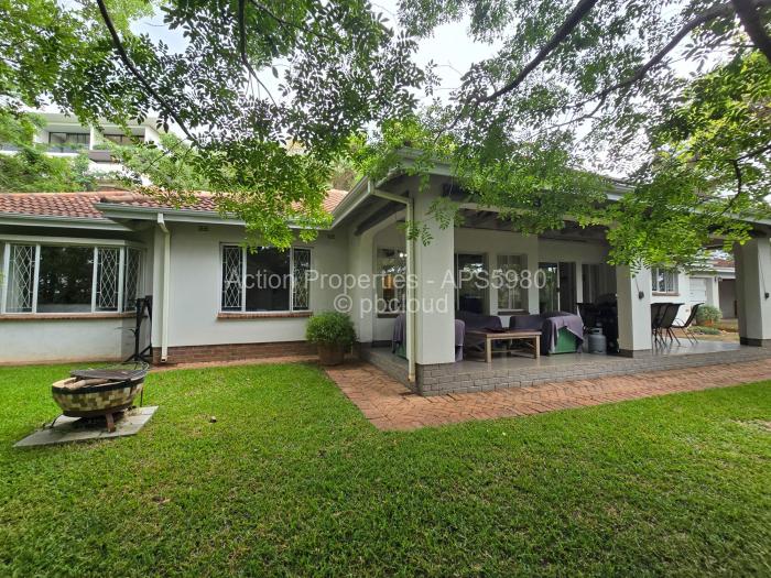 Townhouse/Cluster to Rent in Borrowdale Brooke, Harare