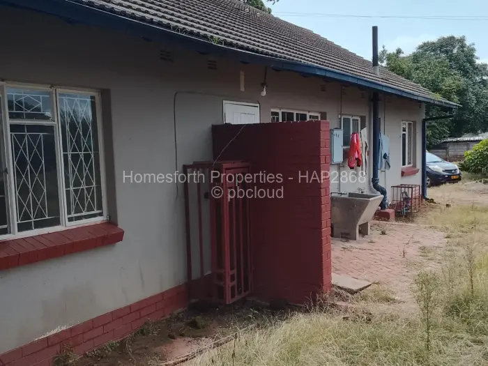 3 Bedroom House to Rent in Waterfalls