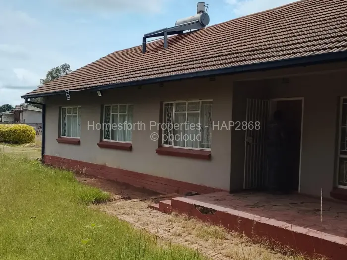 3 Bedroom House to Rent in Waterfalls