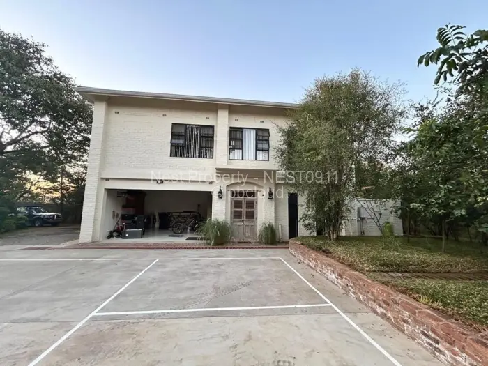 3 Bedroom House for Sale in Victoria Falls, Victoria Falls