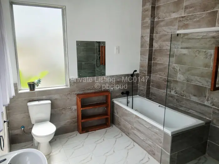 Flat/Apartment to Rent in Helensvale, Harare