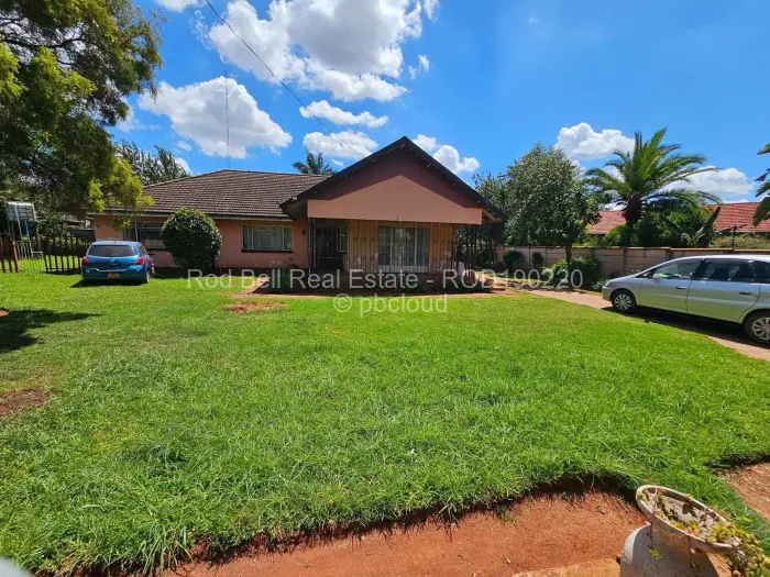 3 Bedroom House for Sale in Upper Hillside, Harare