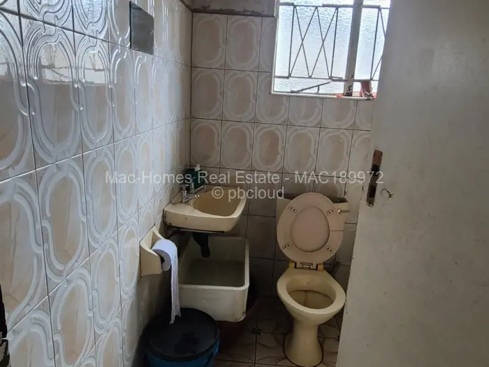 3 Bedroom House to Rent in Glenville, Bulawayo