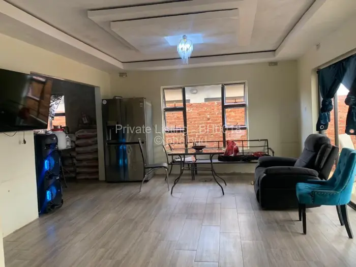 4 Bedroom House for Sale in Madokero Estates, Harare