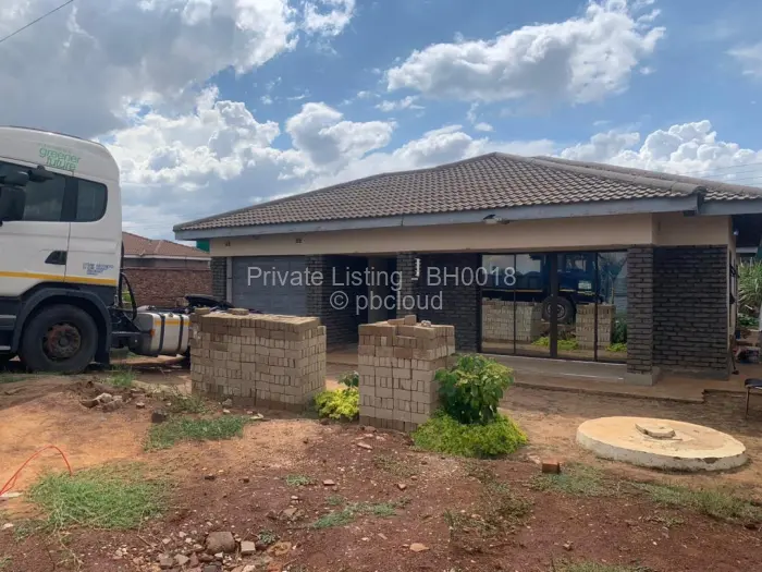 4 Bedroom House for Sale in Madokero Estates, Harare