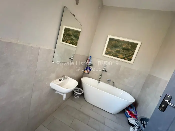 3 Bedroom House for Sale in Greendale, Harare