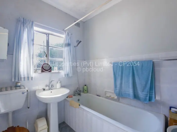 3 Bedroom House for Sale in Highlands, Harare