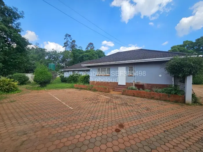 4 Bedroom House to Rent in Borrowdale, Harare