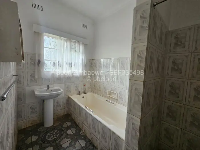 4 Bedroom House to Rent in Borrowdale, Harare