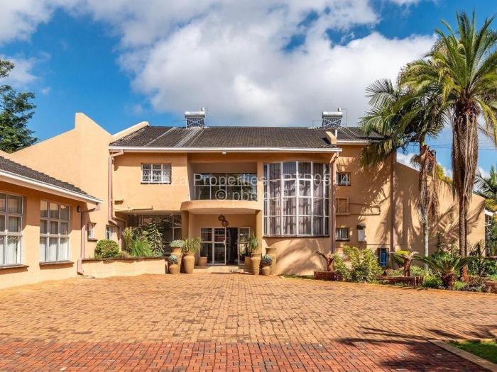 6 Bedroom House for Sale in Greystone Park, Harare