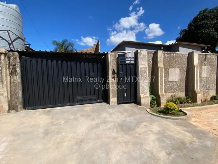 3 Bedroom House for Sale in Zengeza, Chitungwiza