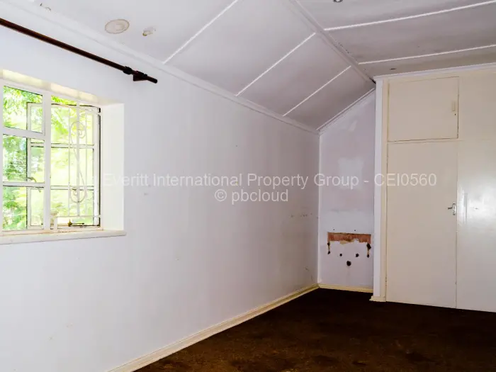 3 Bedroom House for Sale in Kumalo, Bulawayo