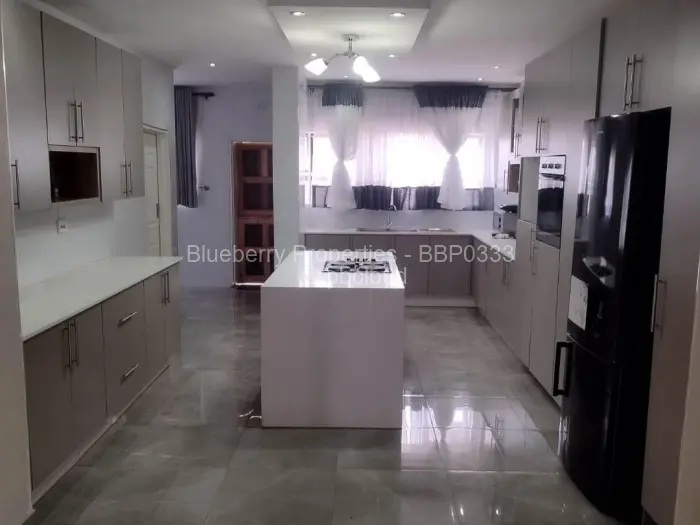 6 Bedroom House for Sale in Mount Pleasant Heights, Harare