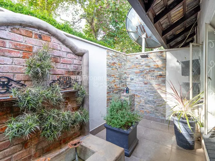 4 Bedroom House for Sale in Highlands, Harare