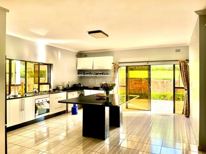 Flat/Apartment for Sale in Carrick Creagh Estate, Harare