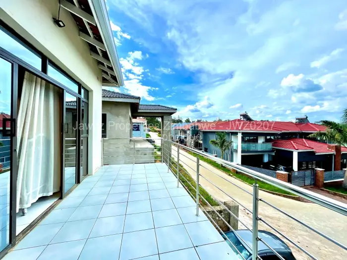 Flat/Apartment for Sale in Carrick Creagh Estate, Harare