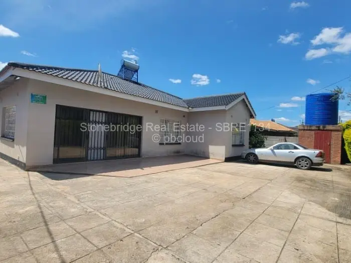 Townhouse/Cluster for Sale in Selbourne Park, Bulawayo