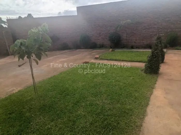 2 Bedroom Cottage/Garden Flat to Rent in Hogerty Hill, Harare