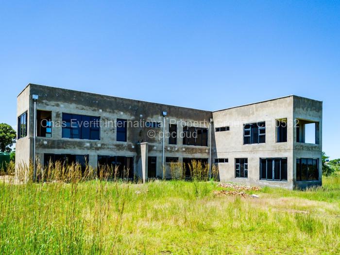 4 Bedroom House for Sale in Burnside, Bulawayo