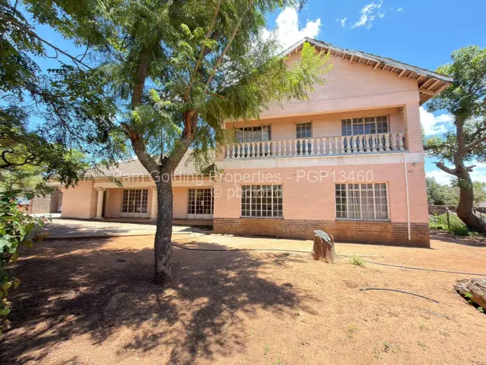 5 Bedroom House for Sale in Burnside, Bulawayo