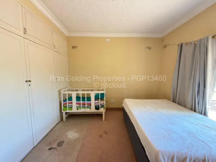 5 Bedroom House for Sale in Burnside, Bulawayo
