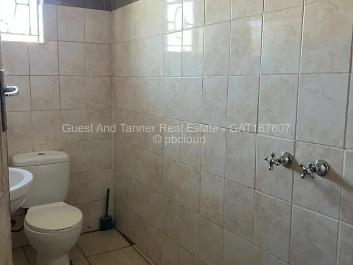 3 Bedroom House for Sale in Gwabalanda, Bulawayo