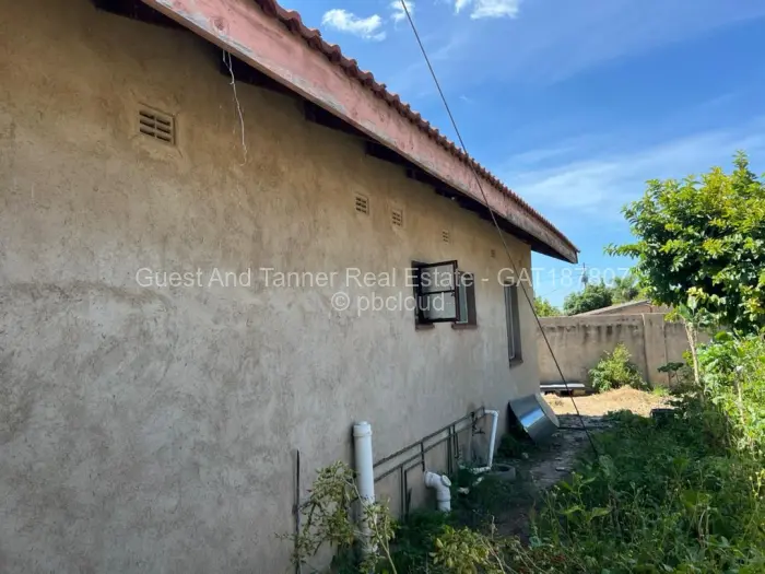 3 Bedroom House for Sale in Gwabalanda, Bulawayo