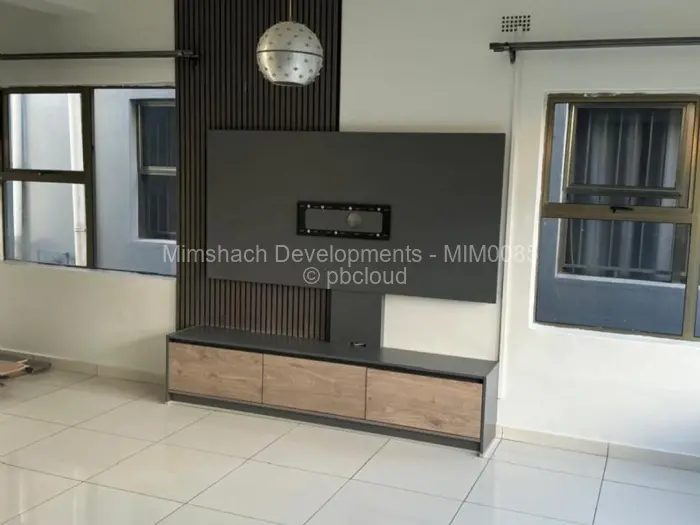 Townhouse/Cluster to Rent in Newlands, Harare