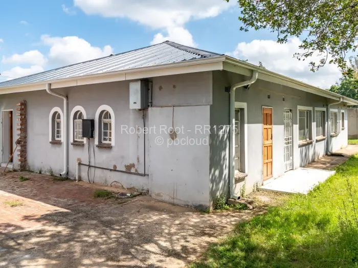 5 Bedroom House for Sale in Greendale, Harare